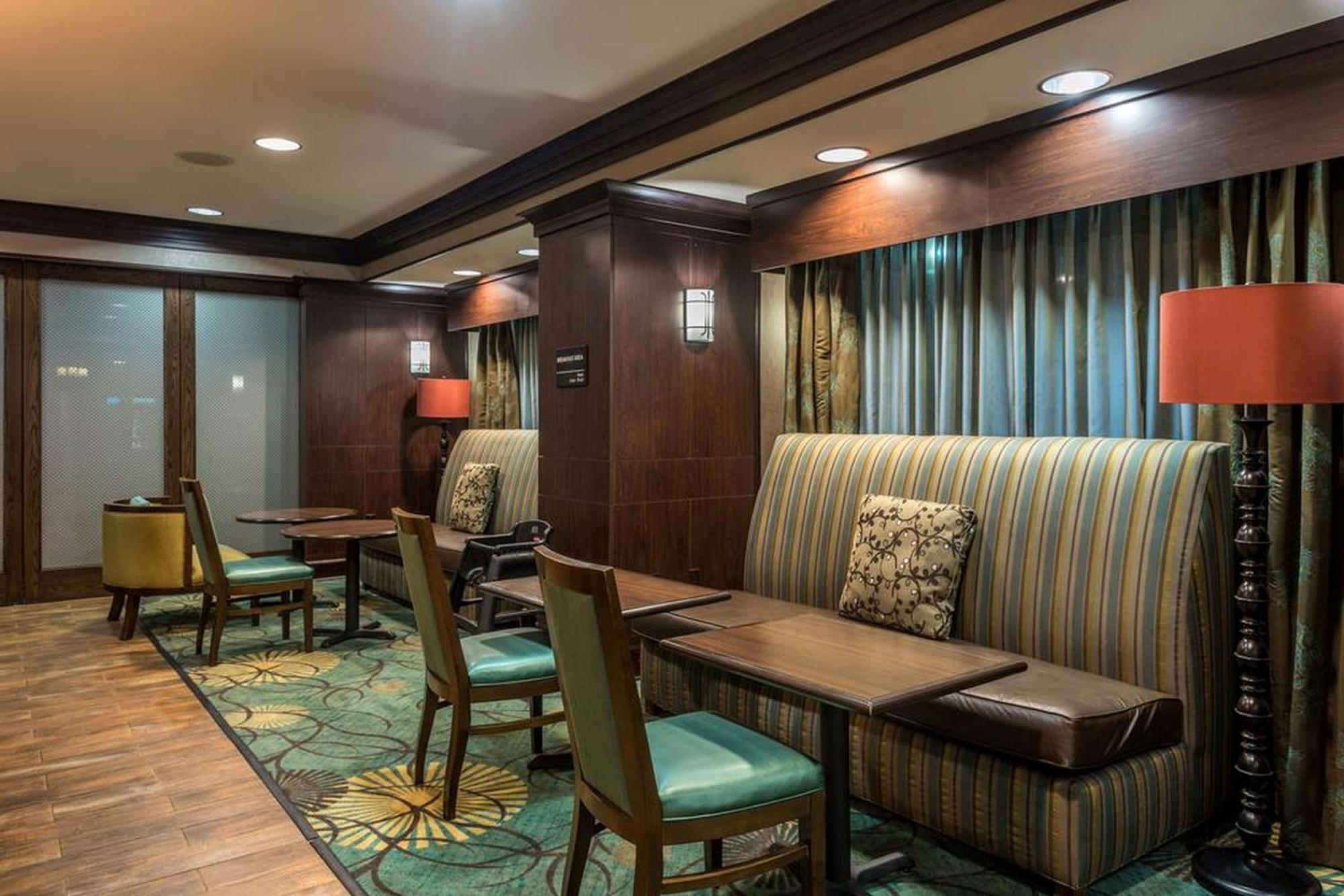 Hampton Inn New Albany Buitenkant foto
