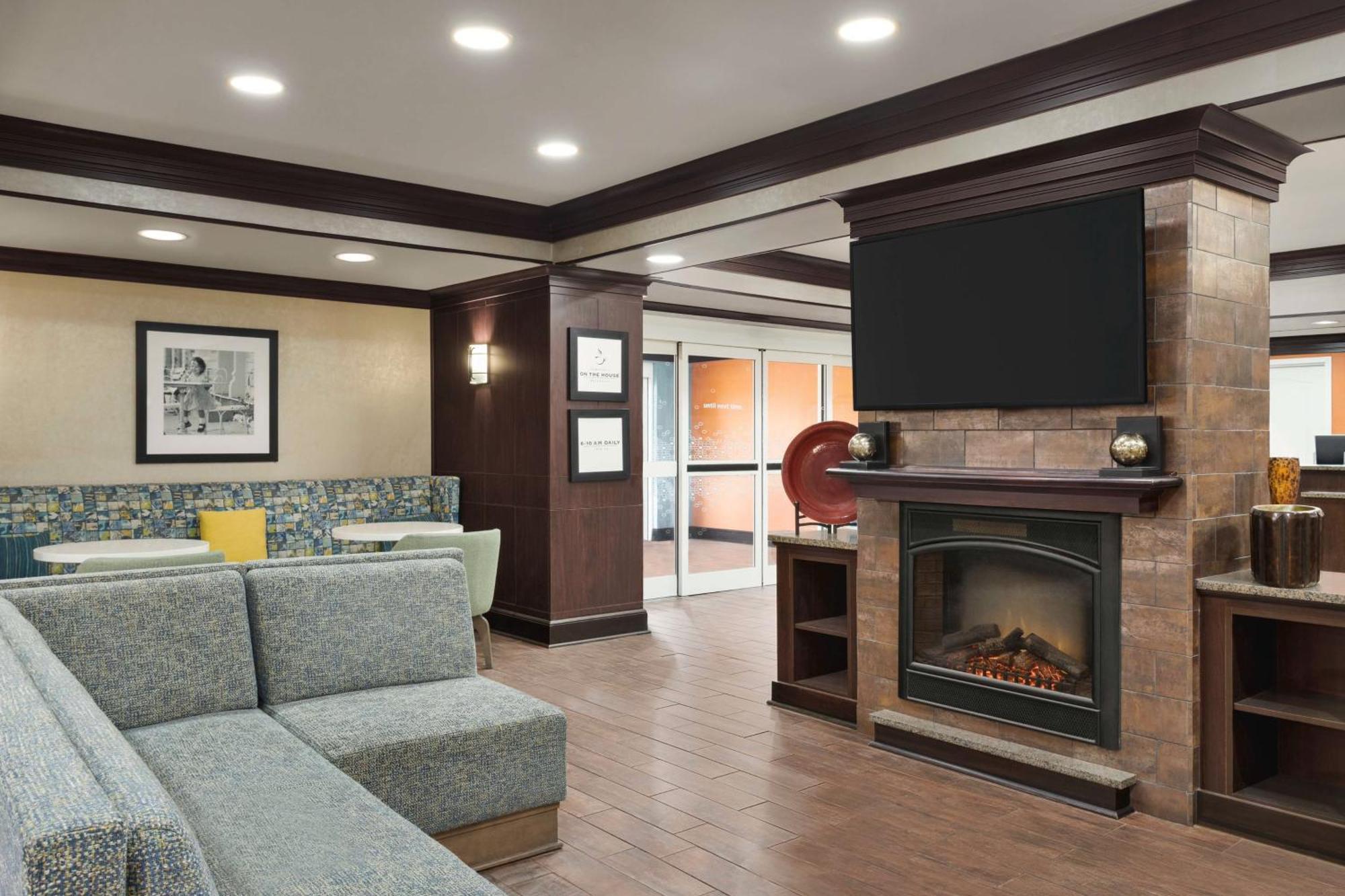 Hampton Inn New Albany Buitenkant foto